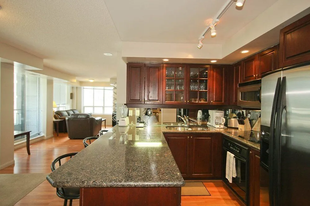 Toronto Furnished Apartments 0*,